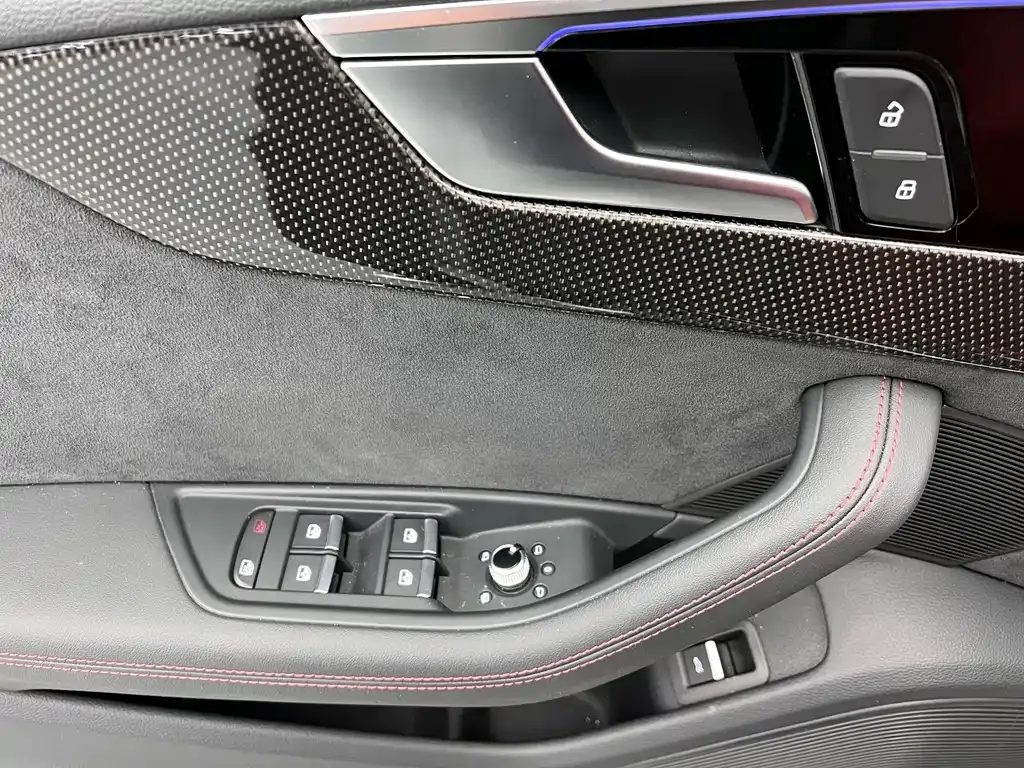 Audi S4 2024 из CN, фото 9