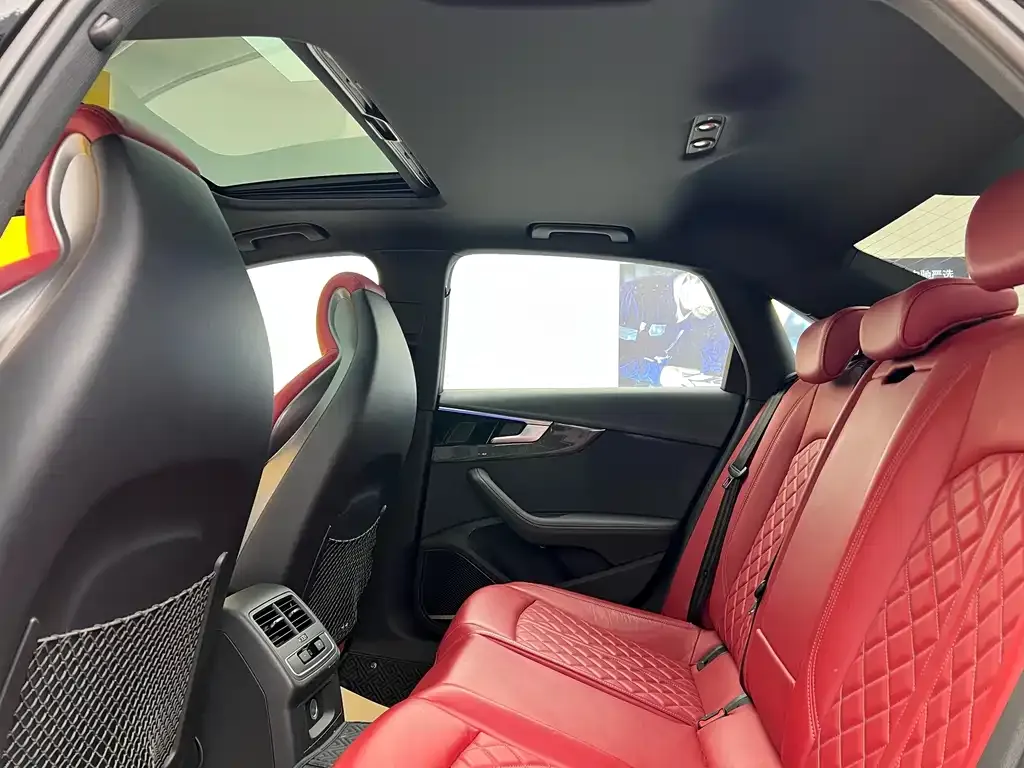 Audi S4 2024 из CN, фото 7
