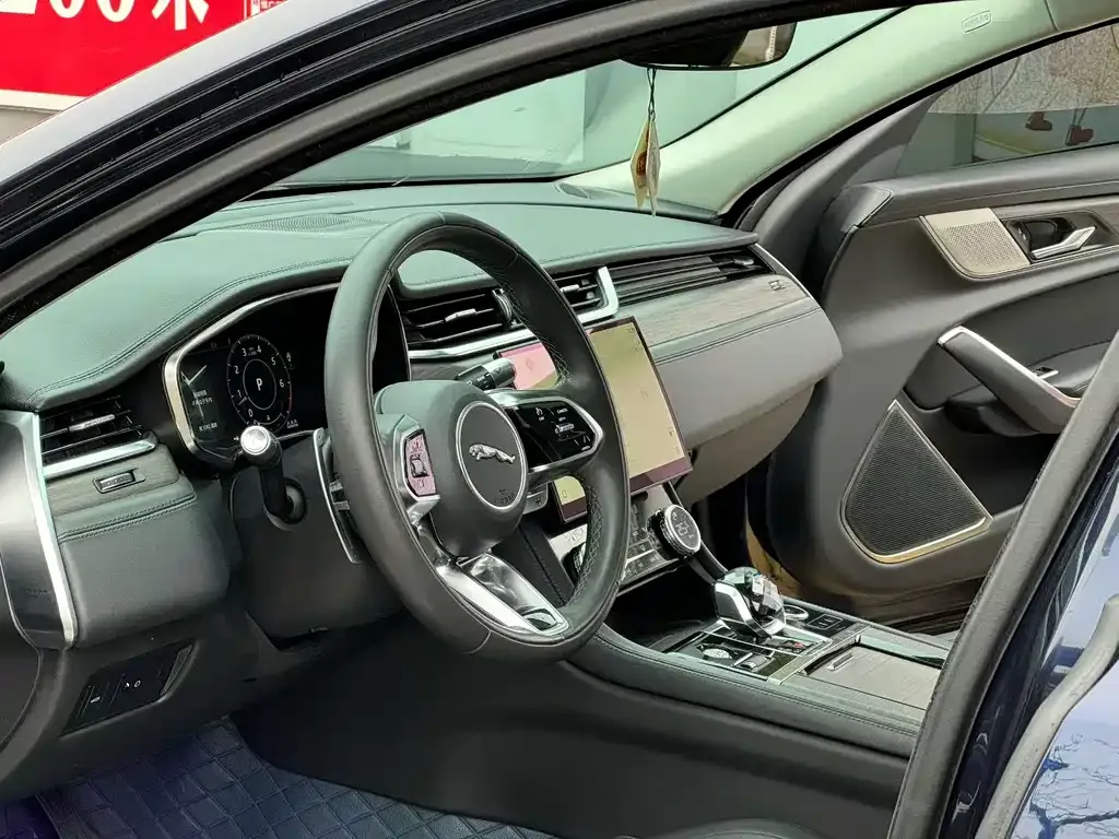 Jaguar XFL 2021 из CN, фото 7