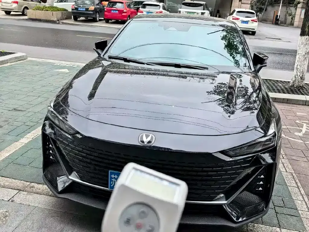 Changan UNI-V 2023 из CN, фото 1