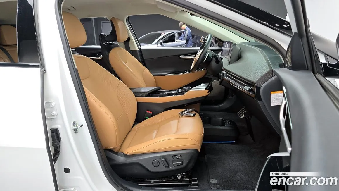 Kia EV6 2023 из KR, фото 10