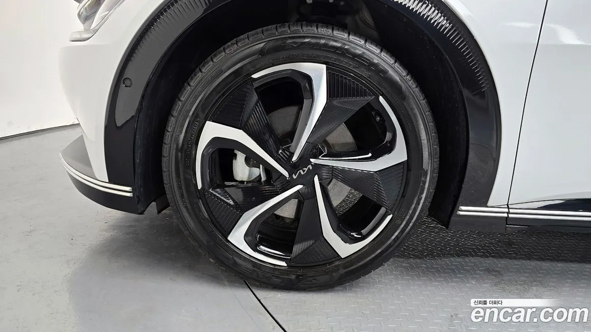 Kia EV6 2023 из KR, фото 6