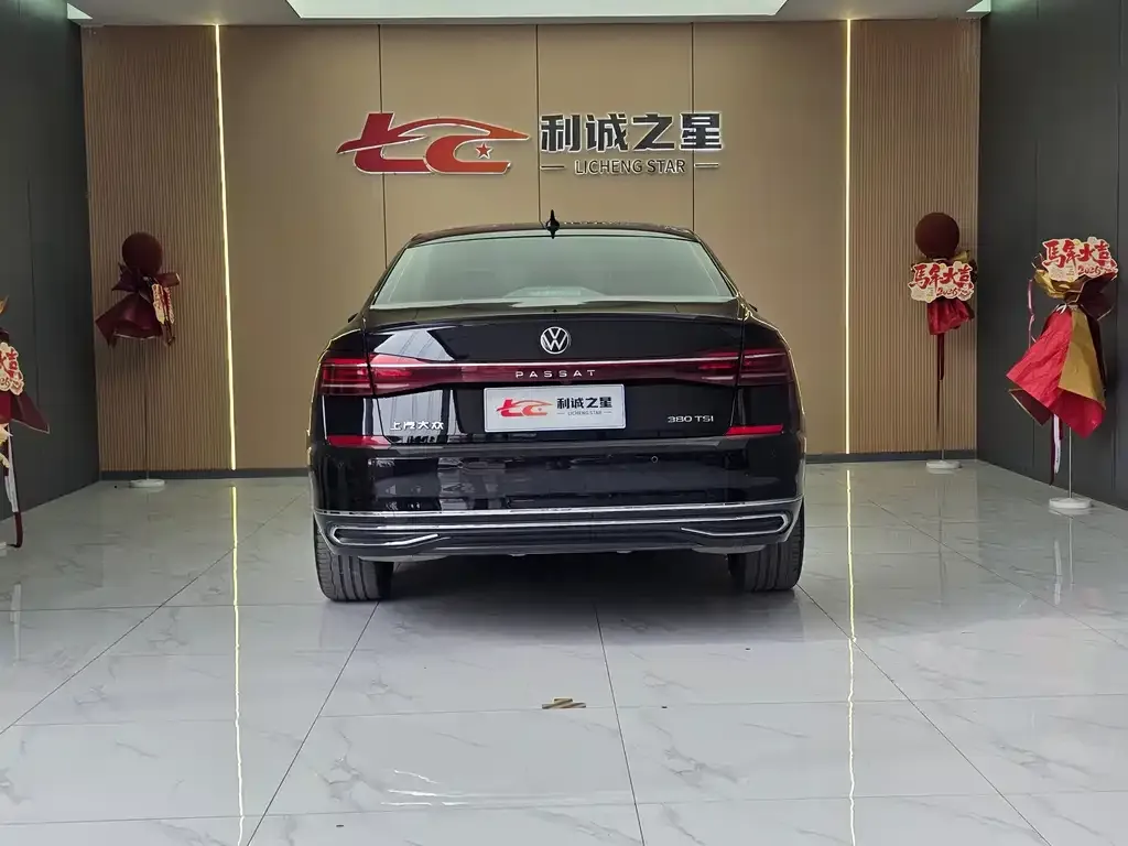 Volkswagen Passat — фото 7