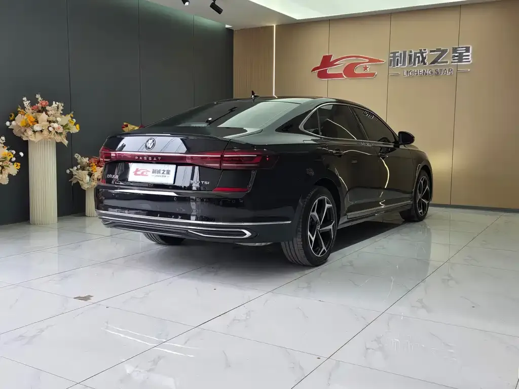 Volkswagen Passat — фото 4