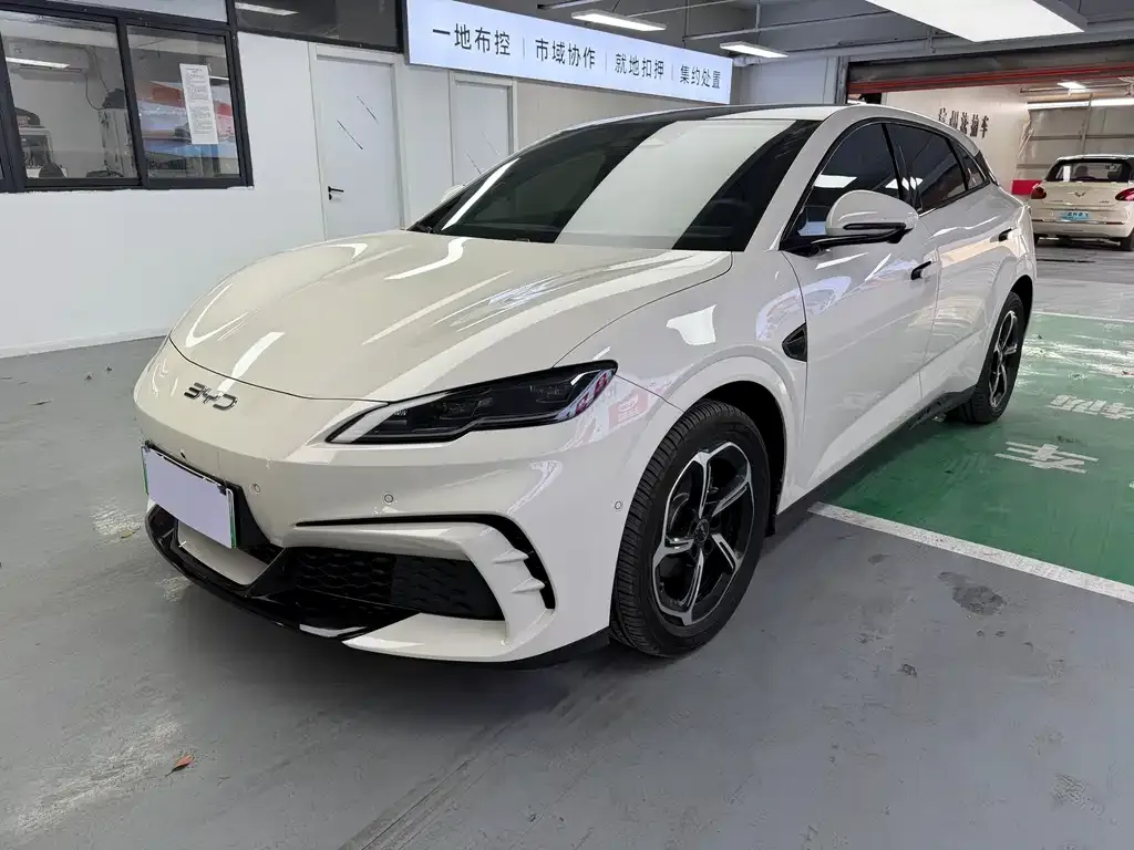 BYD Seal 06GT — фото 1