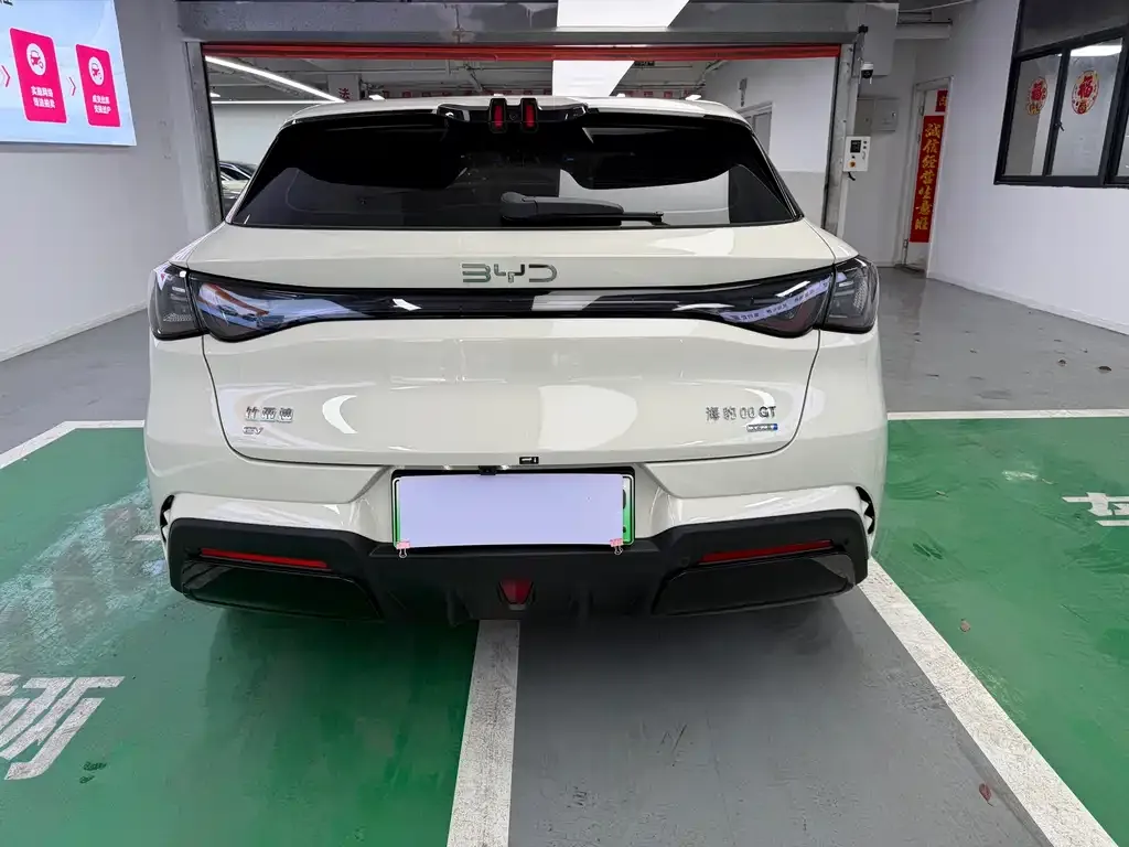 BYD Seal 06GT — фото 5