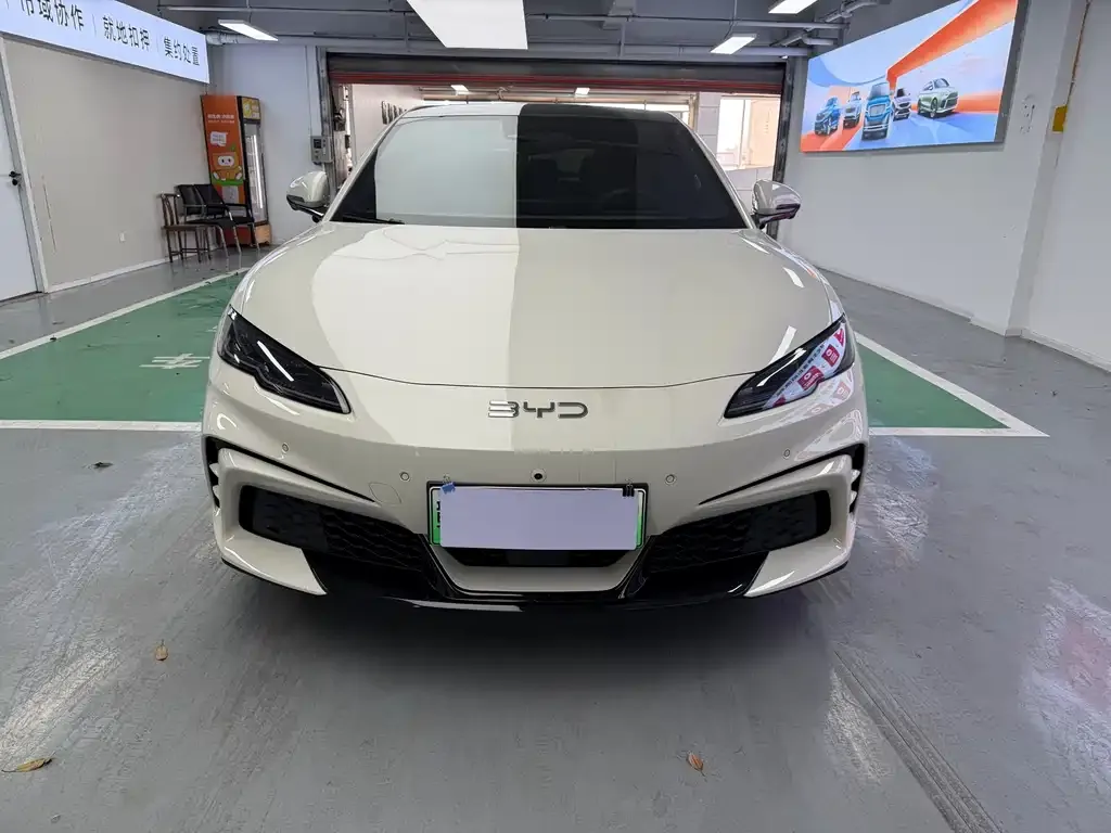 BYD Seal 06GT — фото 6