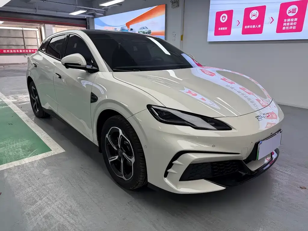BYD Seal 06GT — фото 10