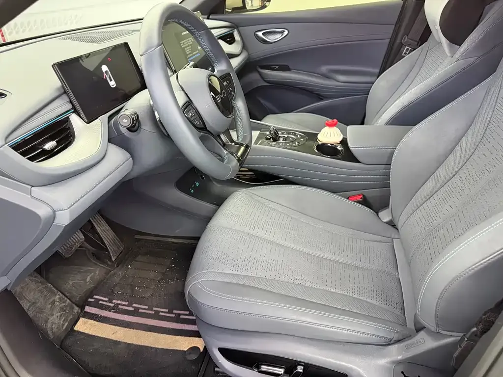 BYD Seal 06GT — фото 9