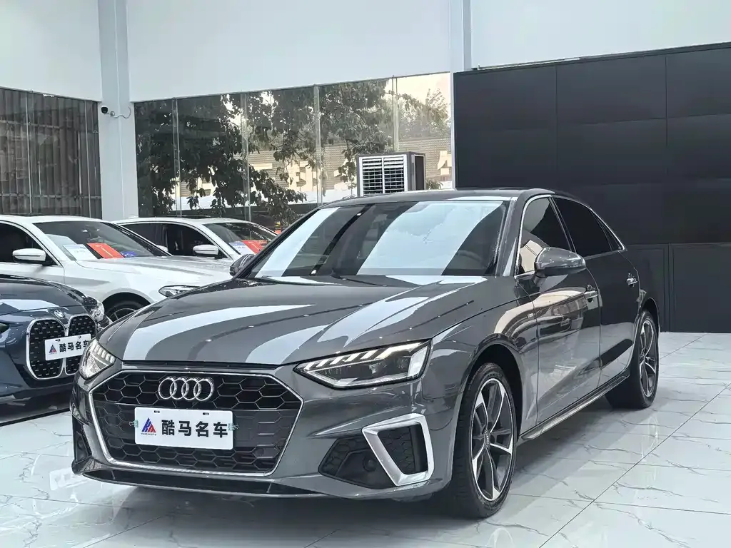 Audi A4L 2021 из CN, фото 1