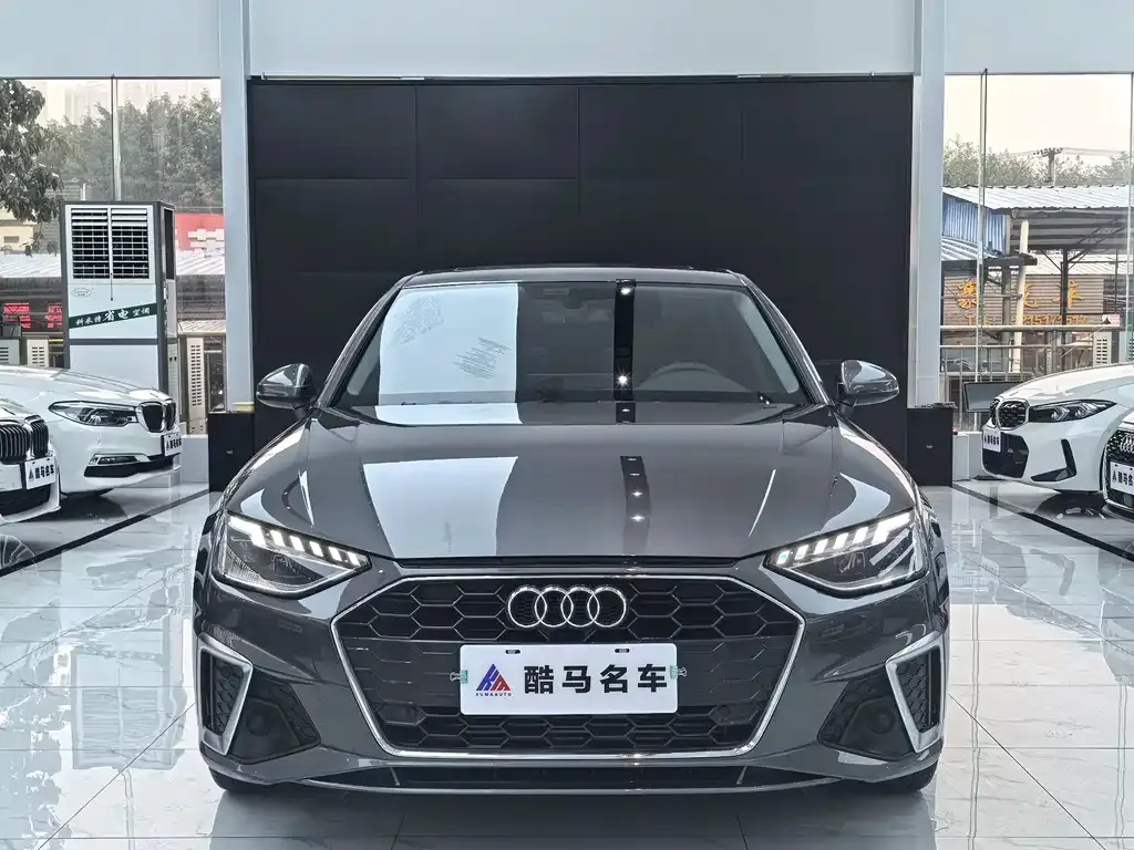 Audi A4L 2021 из CN, фото 5