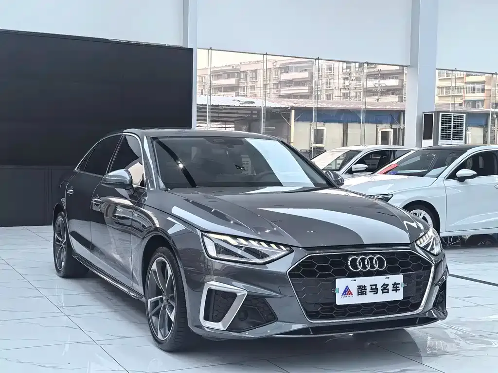 Audi A4L 2021 из CN, фото 6