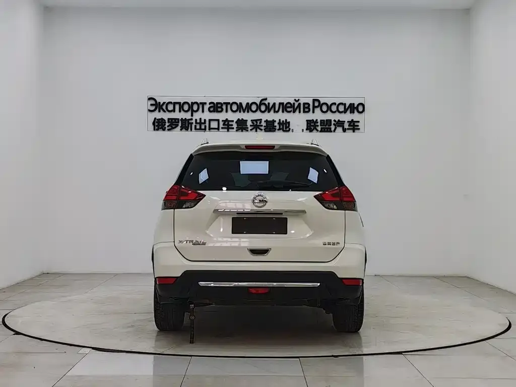 Nissan X-Trail — фото 2