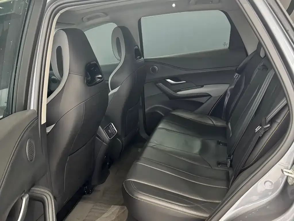 BYD Seal 05 DM-i — фото 7