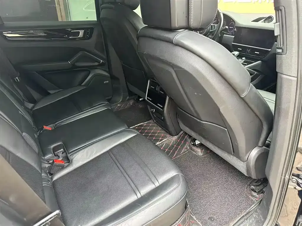 Porsche Cayenne Hybrid 2021 из CN, фото 3