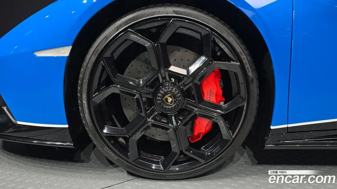 Lamborghini Huracan — фото 10
