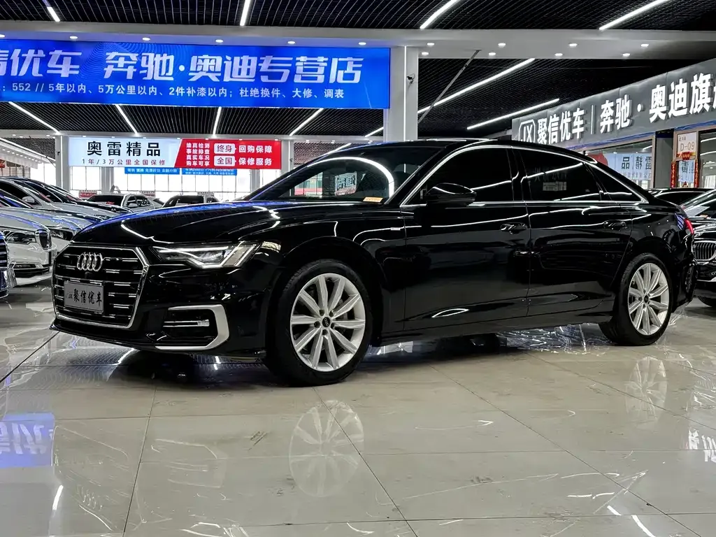 Audi A6L — фото 1