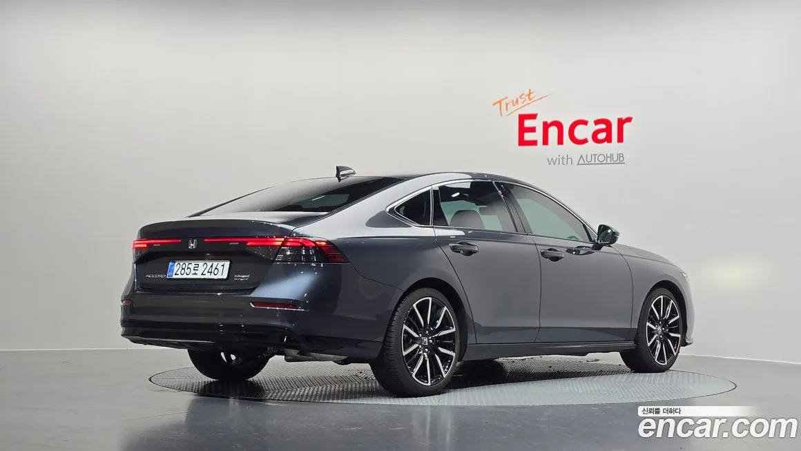Honda Accord — фото 10