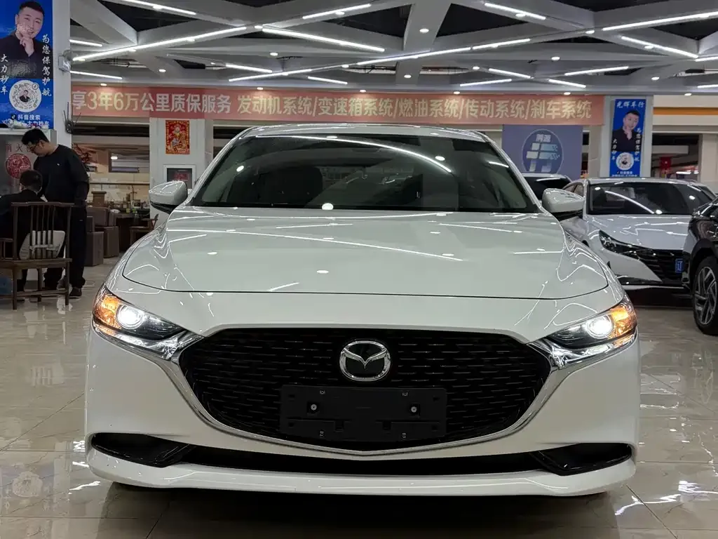 Mazda 3 Axela 2021 из CN, фото 1