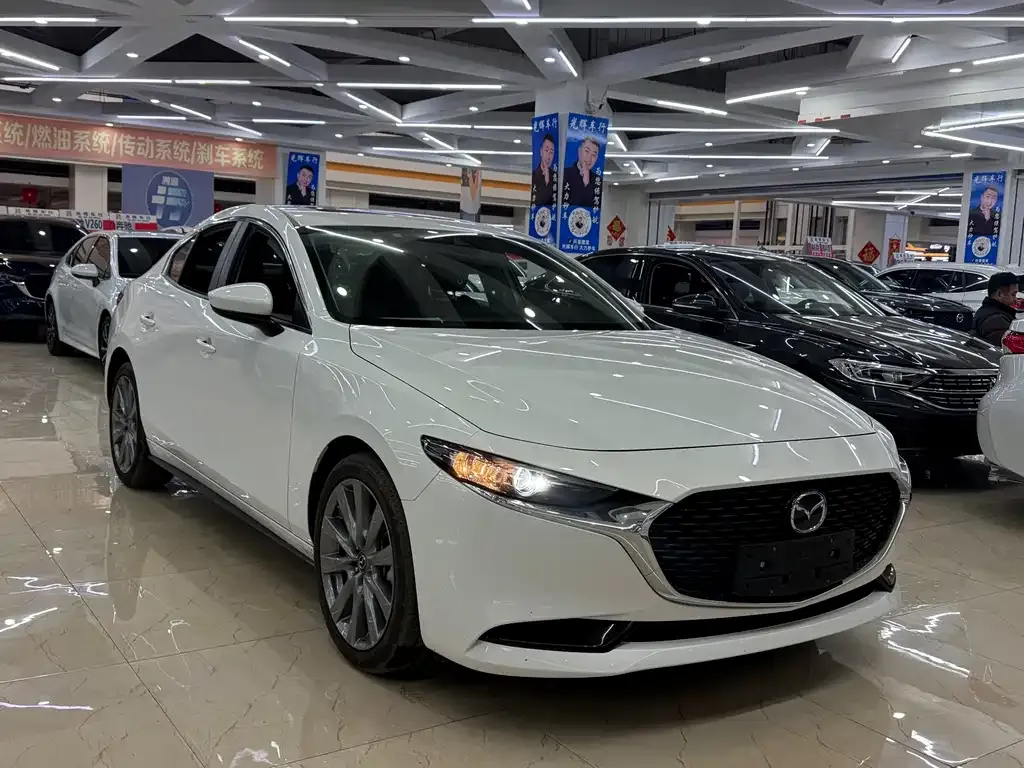 Mazda 3 Axela 2021 из CN, фото 3