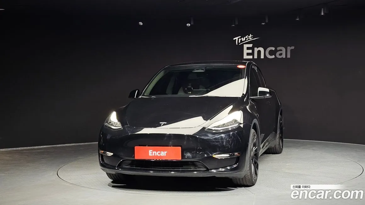 Tesla Model Y — фото 3