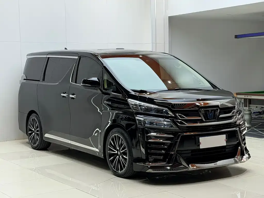 Toyota Vellfire — фото 8