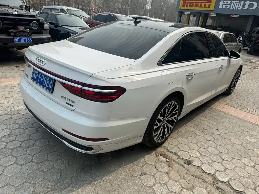Audi A8 2023 из CN, фото 5