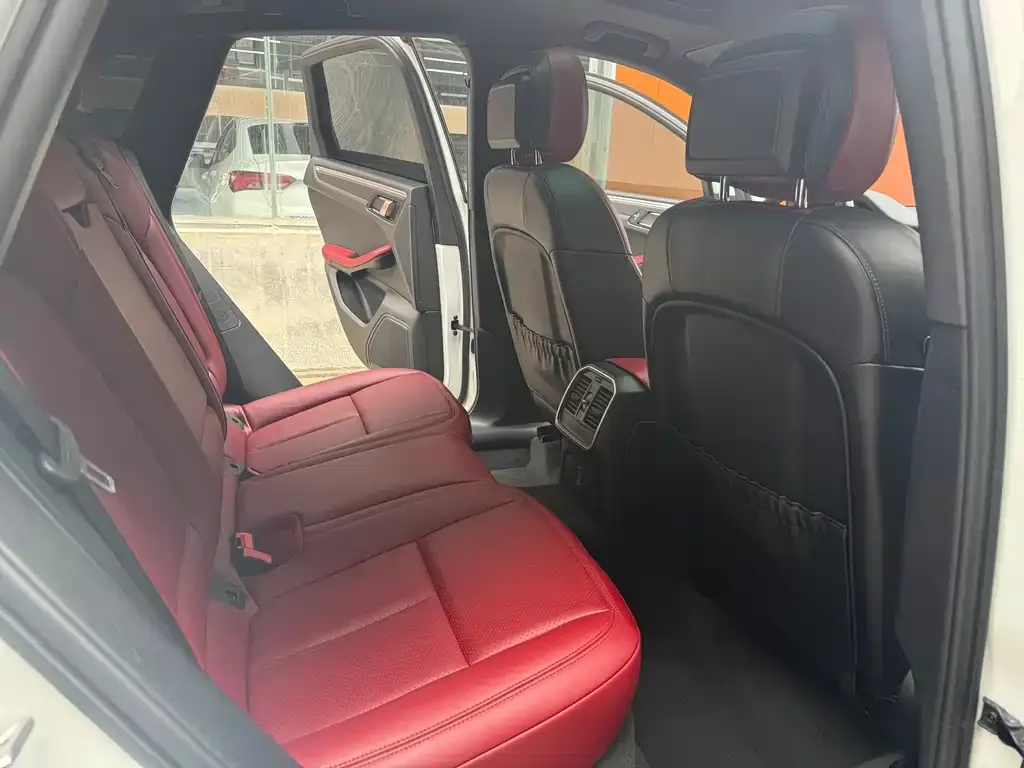 Porsche Macan 2022 из CN, фото 7