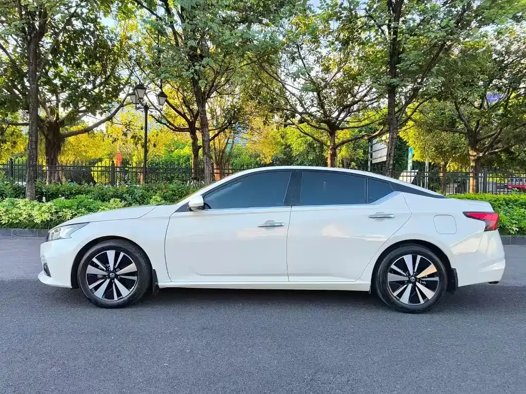 Nissan Teana — фото 8