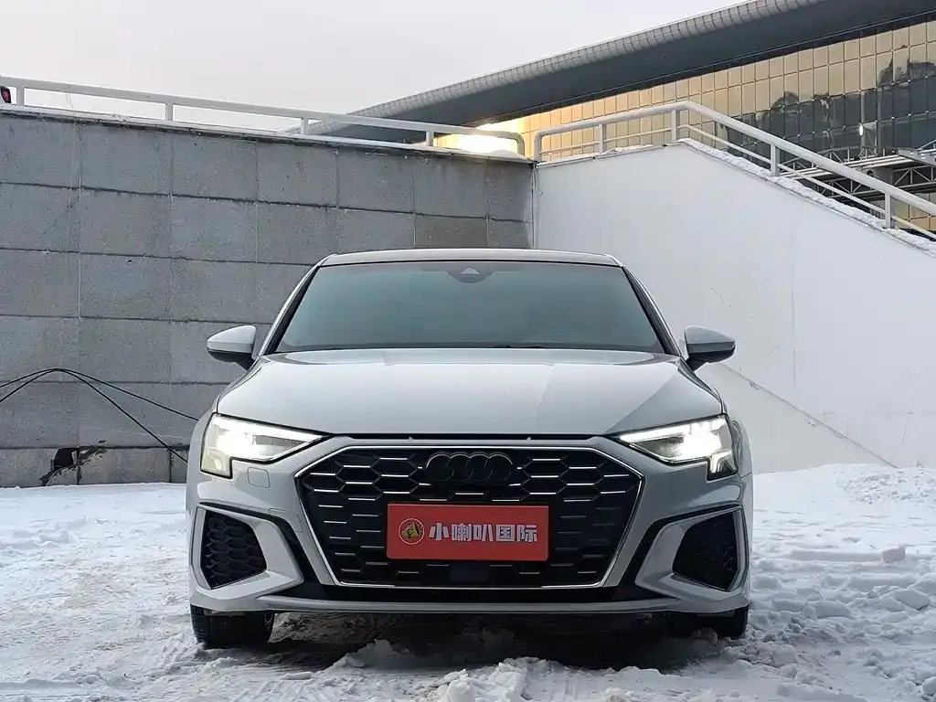 Audi A3 2023 из CN, фото 2