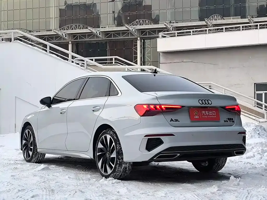 Audi A3 2023 из CN, фото 9