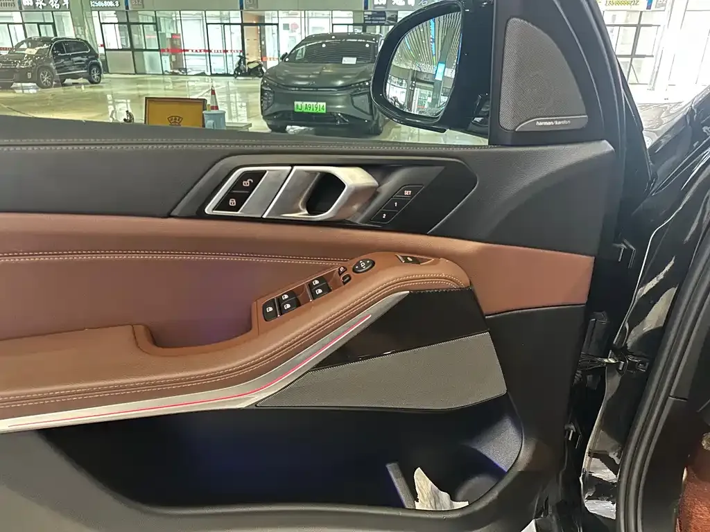 BMW X5 (Import) — фото 10