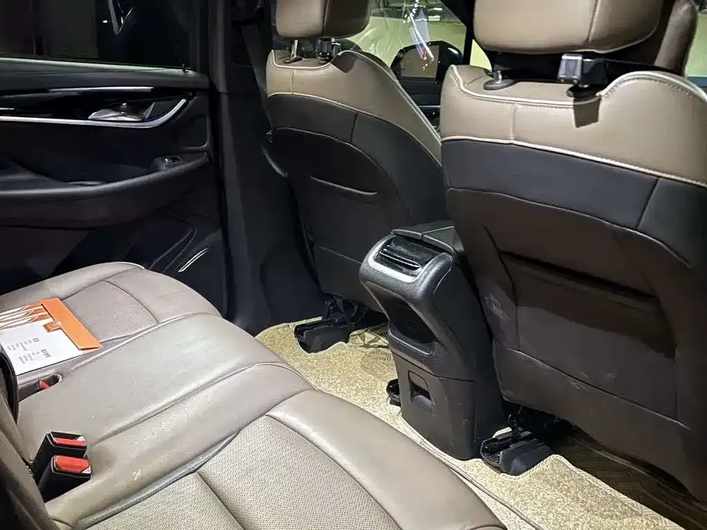 Buick Enclave 2022 из CN, фото 3