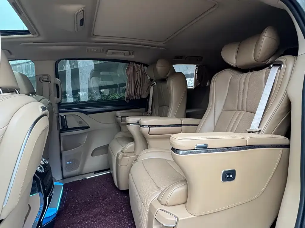 Buick GL8 2021 из CN, фото 4
