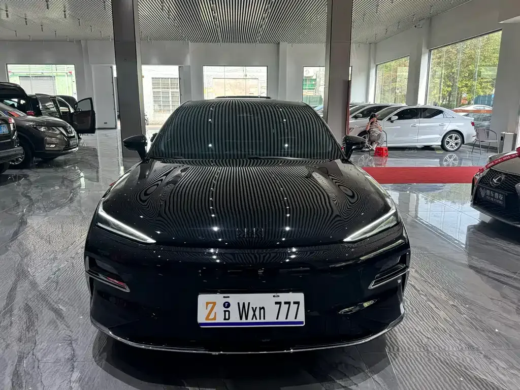 Geely Galaxy Xingyao 8 2025 из CN, фото 7