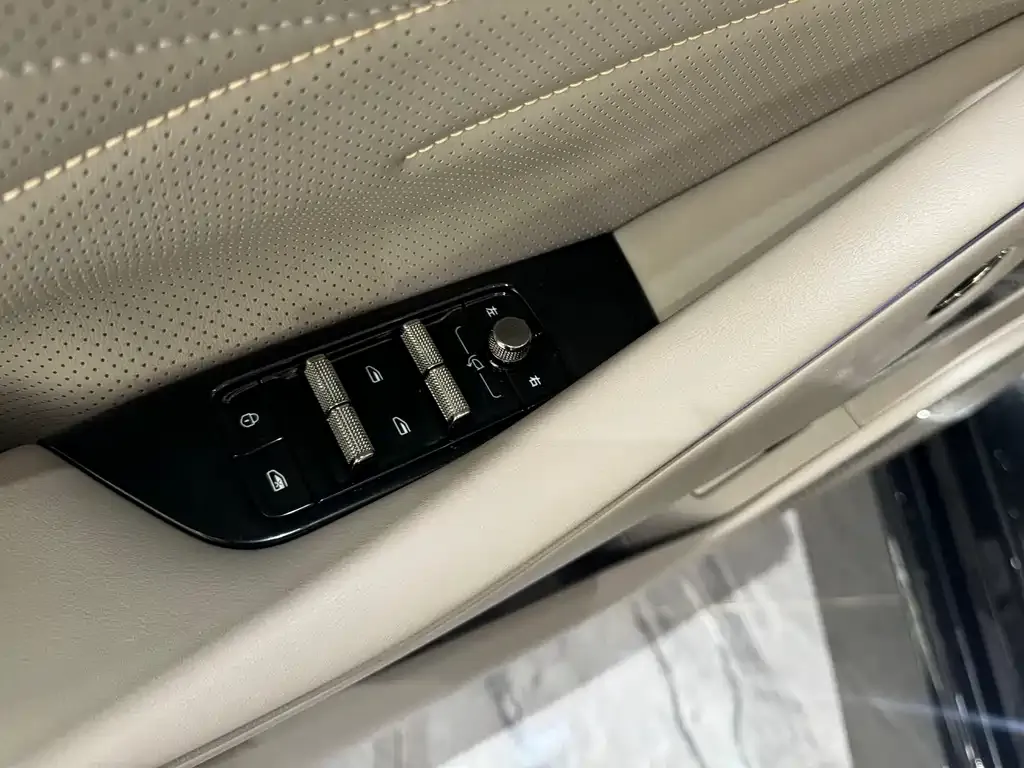 Geely Galaxy Xingyao 8 2025 из CN, фото 4