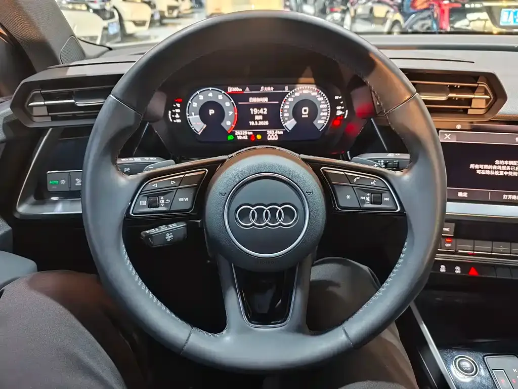 Audi A3 — фото 3