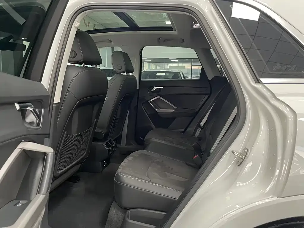Audi Q3 2022 из CN, фото 5
