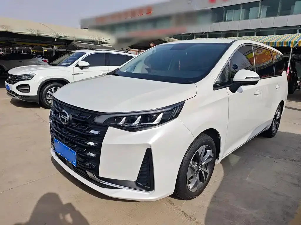 GAC Motor Trumpchi M6 — фото 1