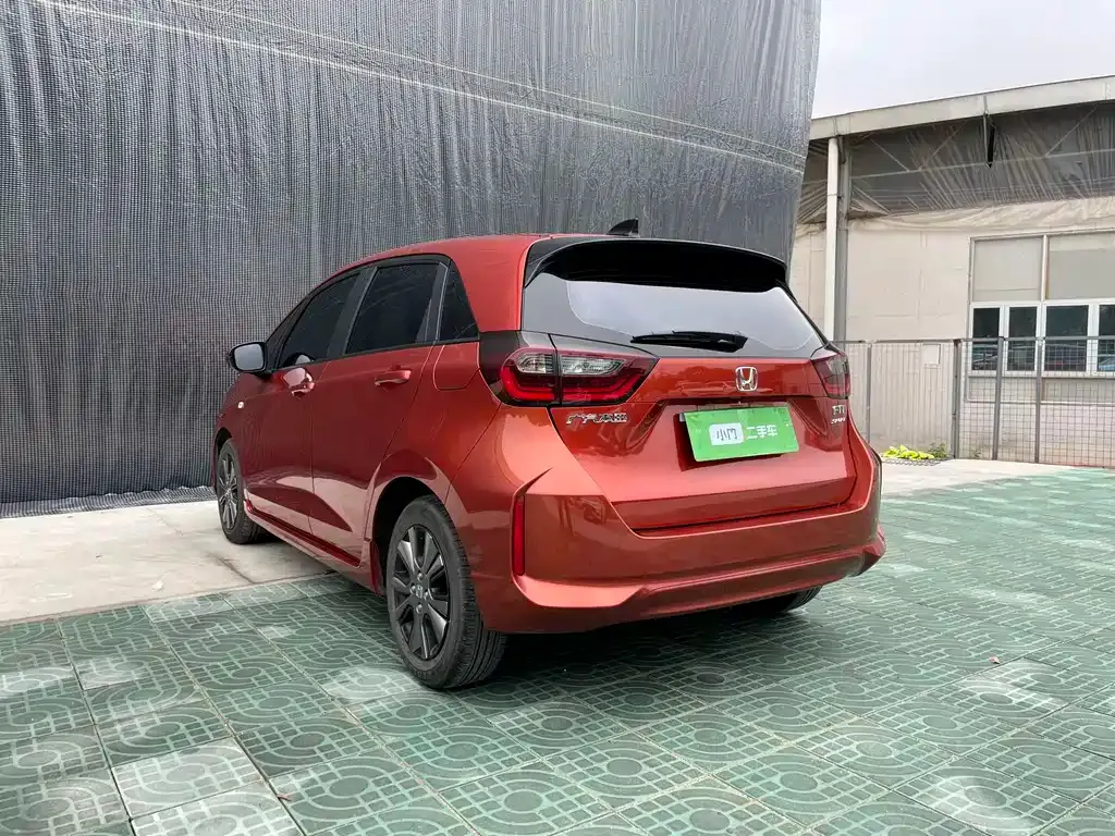 Honda Fit — фото 8