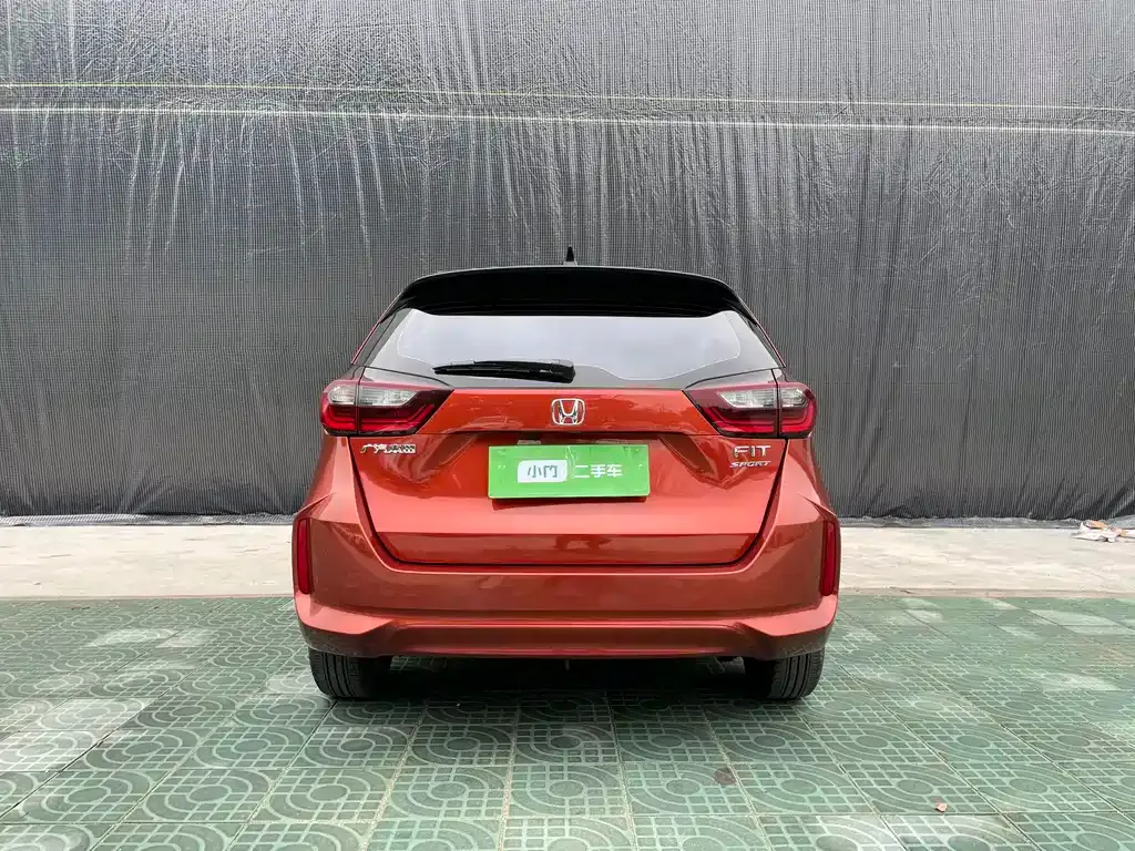 Honda Fit — фото 10