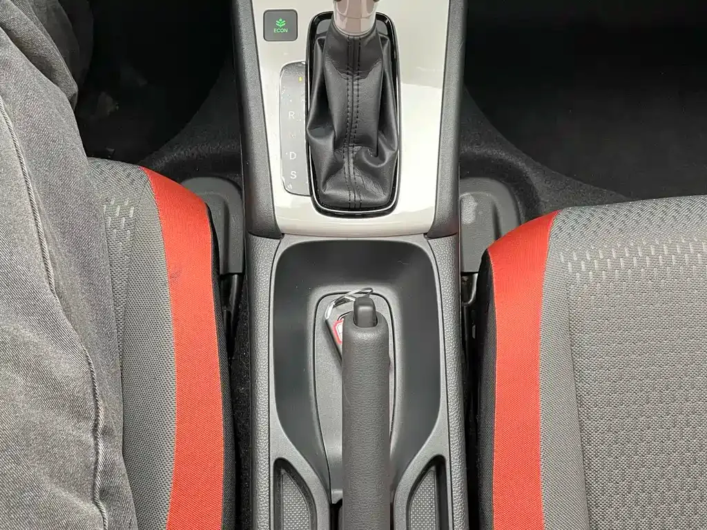 Honda Fit — фото 7