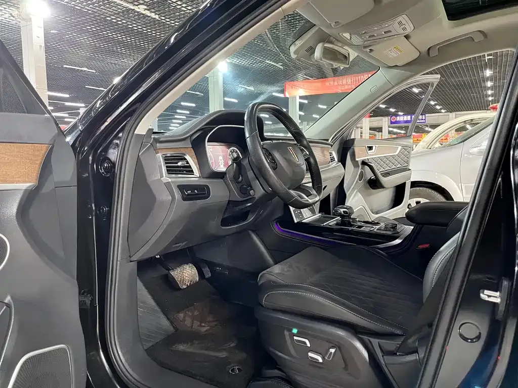 Hongqi HS7 2023 из CN, фото 4