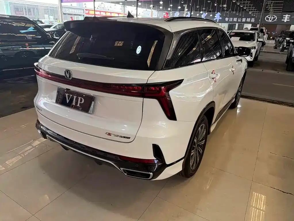 Changan CS75PLUS — фото 9