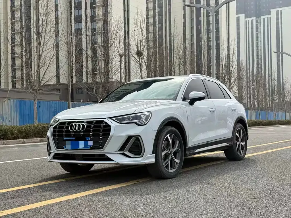 Audi Q3 2023 из CN, фото 1