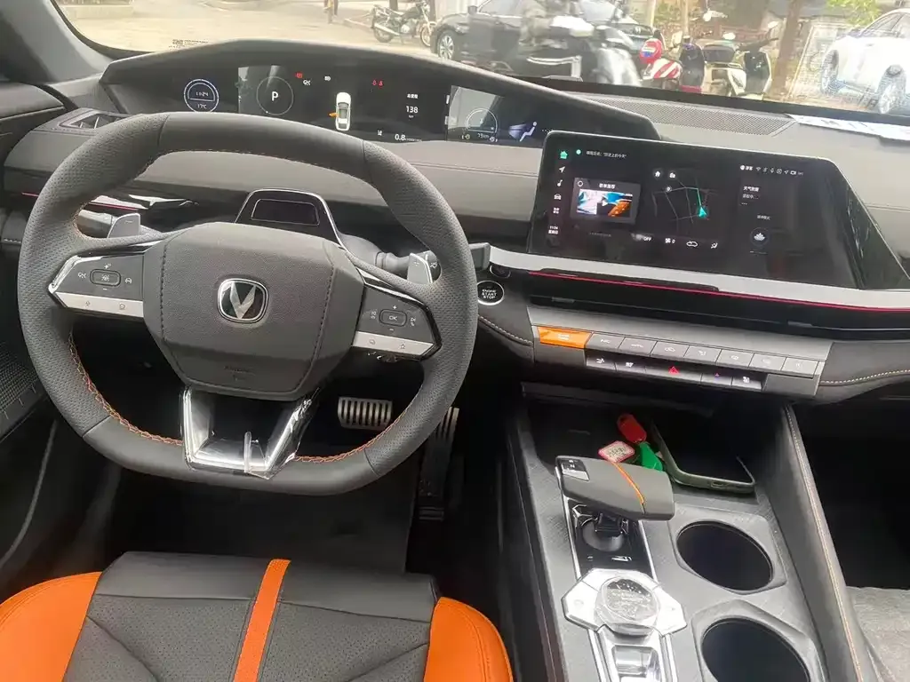 Changan UNI-V 2025 из CN, фото 3