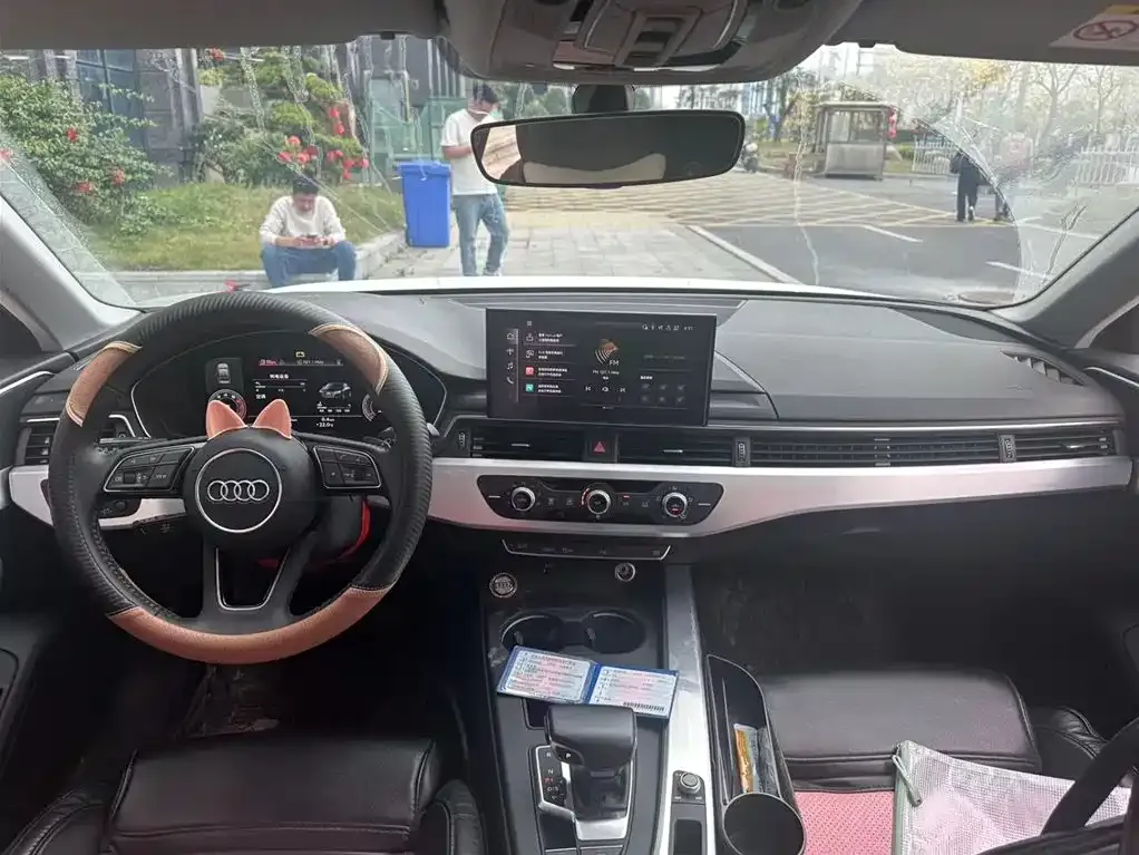 Audi A4L 2021 из CN, фото 3