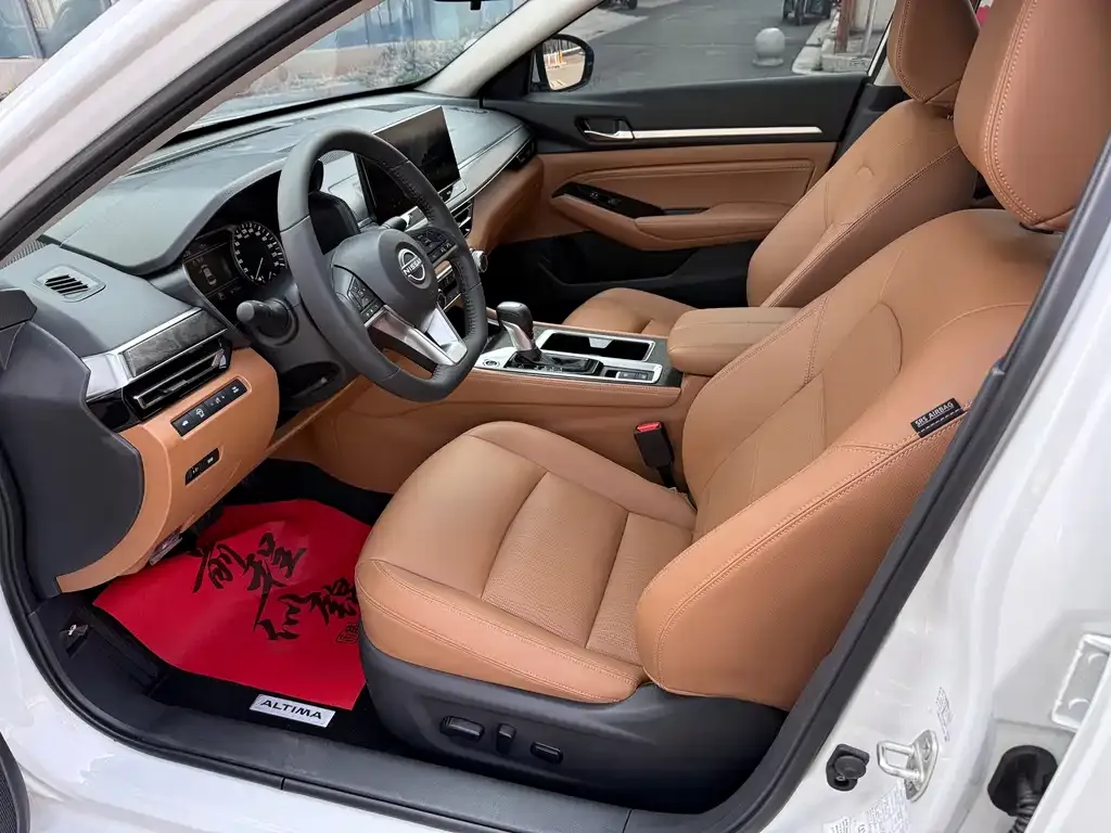 Nissan Teana 2025 из CN, фото 4