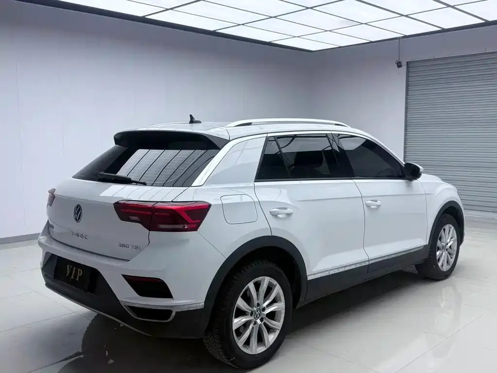 Volkswagen T-Roc 2023 из CN, фото 8