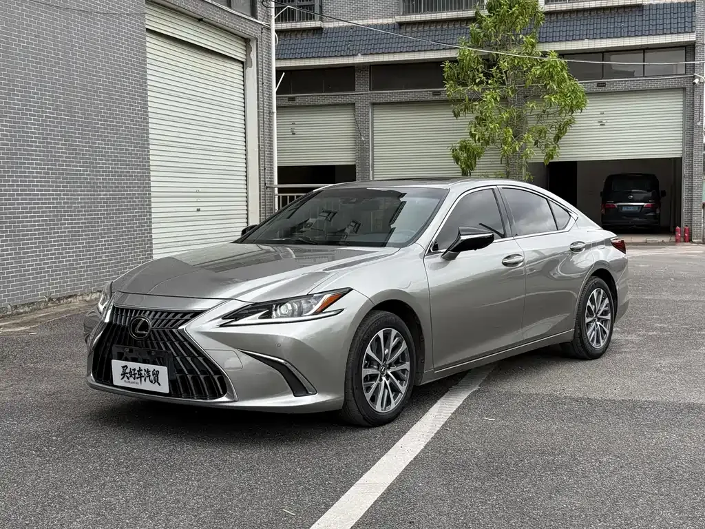 Lexus ES 2022 из CN, фото 1